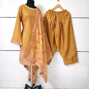 Pakistani designer 3 Piece Heavy Embroidered with Sequence Salwar Kameez with Dupatta, Indian Wedding Dress, Pakistani suits, Suits for Eid