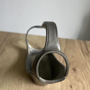 Wine bottle holder