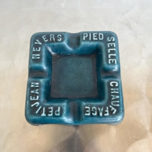 retro ashtray