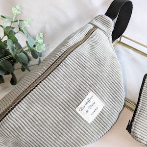 Sac banane femme en velours côtelé gris
