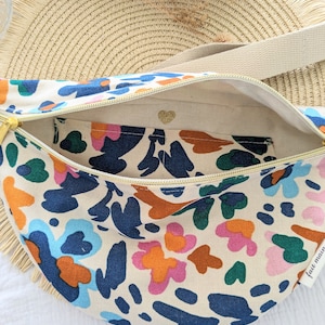 Sac banane en toile de coton fleuri avec double poche intérieur et double ouverture