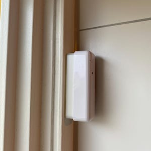 Sensor de ventana de puerta Shelly 2 elevado 10 mm