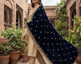 Blauwe fluwelen sjaal Dupatta - geborduurde fluwelen dupatta voor bruiloft, luxe bruidssjaal