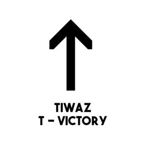 Könnte beinhalten: Schwarz-weiß-Illustration der Rune Tiwaz, die den Sieg darstellt. Der Text darunter lautet "Tiwaz T - Victory".
