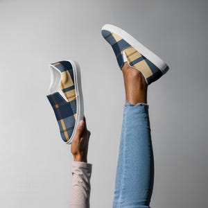 Blue Plaid Women’s slip-on canvas shoes Women&#39;s Everyday Footwear Women&#39;s Shoes