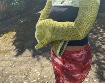 Crochet Flared Shrug - Langer ausgestellter grüner Shrug