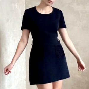 vintage 60s style babydoll mod dark blue short sleeve mini dress with lace pockets