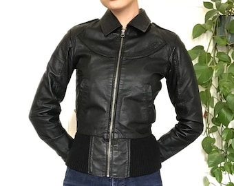 vintage y2k fitted black leather collared jacket