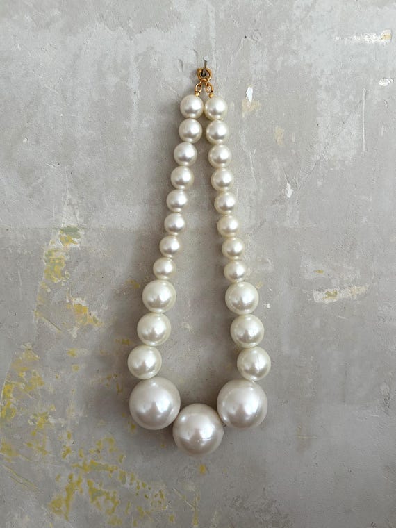 Collier Fantaisie à Grosses Perles Vintage - Style Rétro - Occasion (État à Vérifier)