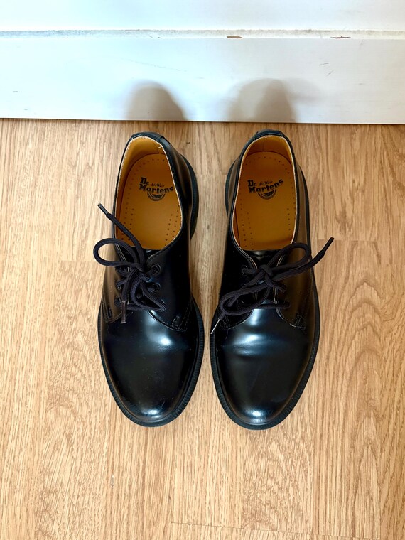 Dr. Martens Black Leather Lace up Shoes — Vintage Style Mono  display picture 1