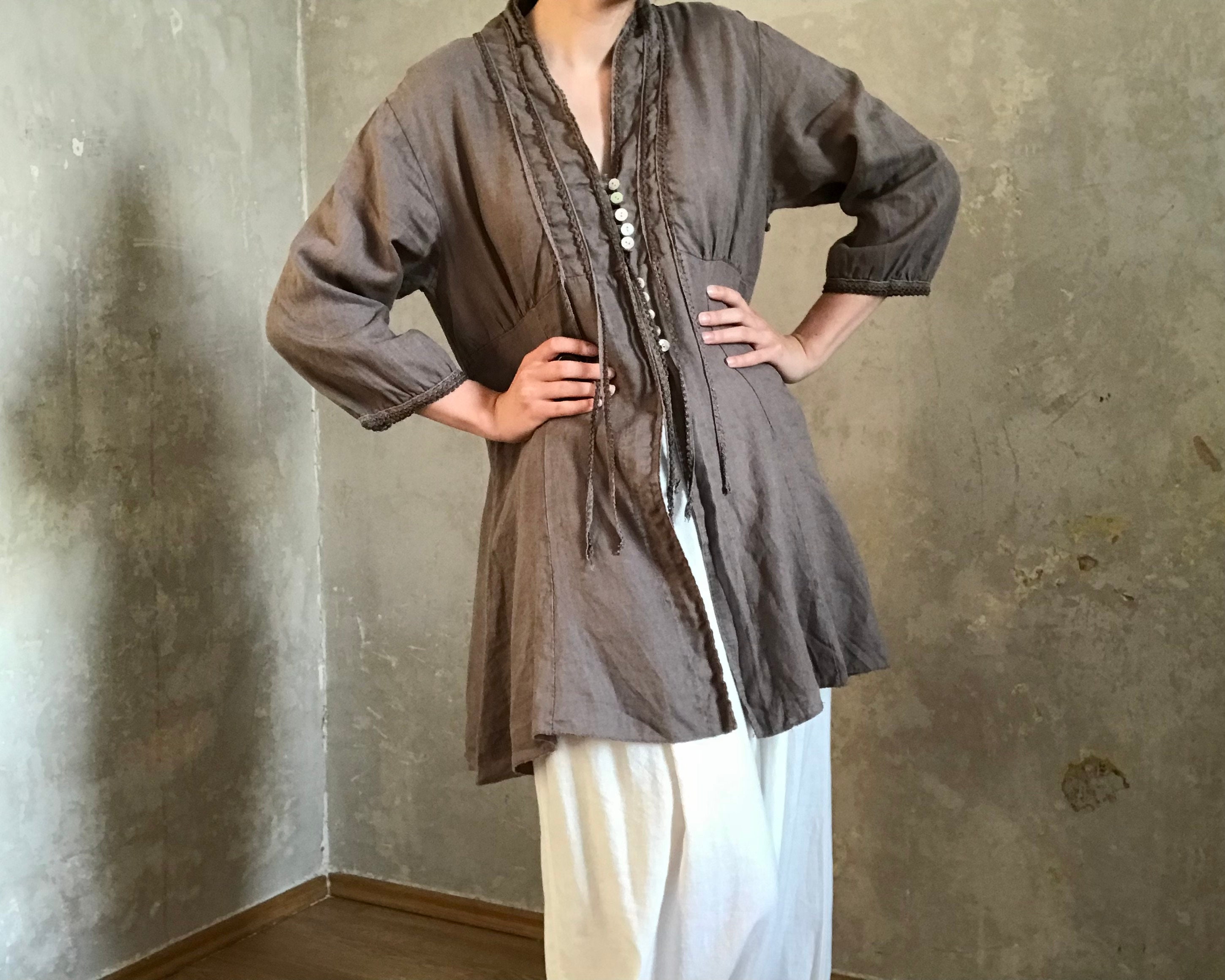 Y2K Grey Embroidered Tunic