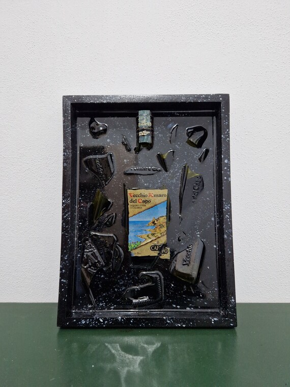 broken bottle art quadro resina epossidica bottiglia amaro del capo