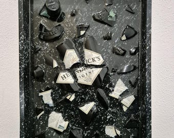 Pintura de resina epoxi con arte de botella rota, botella de ginebra Hendrick's