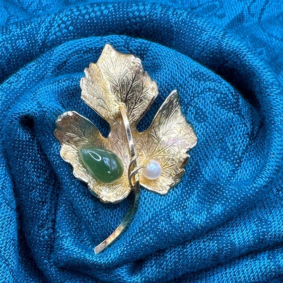 Vintage 12KT Gold Leaf Brooch Pin Freshwater Pear… - image 1