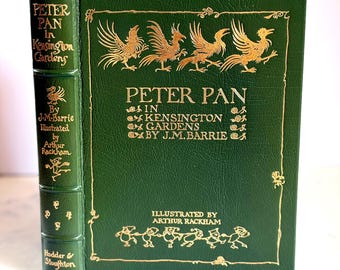 Peter Pan en los Jardines de Kensington, ilustrado por Arthur Rackham, edición limitada en piel de 1984.