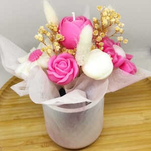 Bouquet of rose-scented fondants