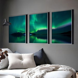 Green Aurora Borealis Wall Art Set of 3, Aurora Polaris Dark Wall Decor, Northern Lights Set of 3 Prints, Northern Lights Printable Triptich