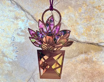 Potted Succulent Sun Catcher (Aromatic Cedar/Succulent Acrylic)