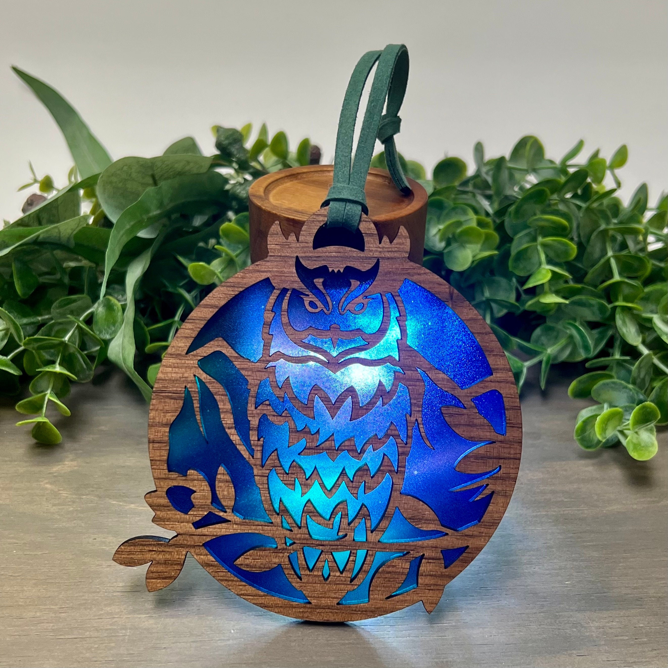 Owl Sun Catcher (Walnut/Northern Lights Acrylic)