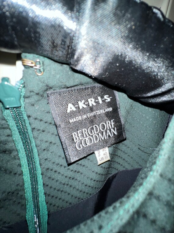 AKRIS Knee-Length Green Dress With Belt Size 10