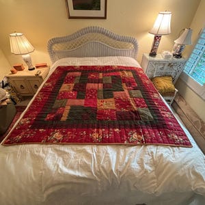 Handmade Patchwork Quilt 54x54 – Vintage Style Red Green Floral Quilt – Hand Embroidered Throw Blanket – Cottage Farmhouse Decor