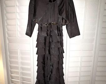 Adrianna Papell Brown metallic formelles Kleid mit passender Jacke.