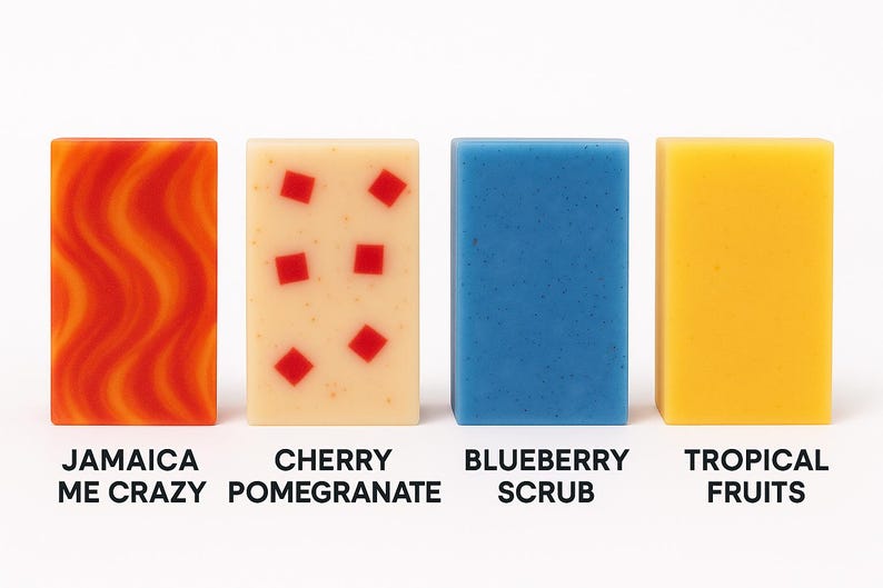 Peut inclure: Quatre savons rectangulaires aux couleurs et textures vari&eacute;es. Les savons sont &eacute;tiquet&eacute;s "Jamaica Me Crazy", "Cherry Pomegranate", "Blueberry Scrub" et "Tropical Fruits".