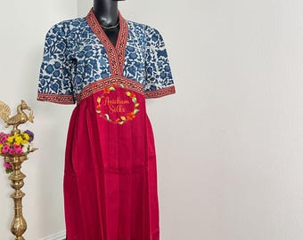 Vestido de algodón Ajrakh Alia de corte azul índigo y rojo, talla M/XL