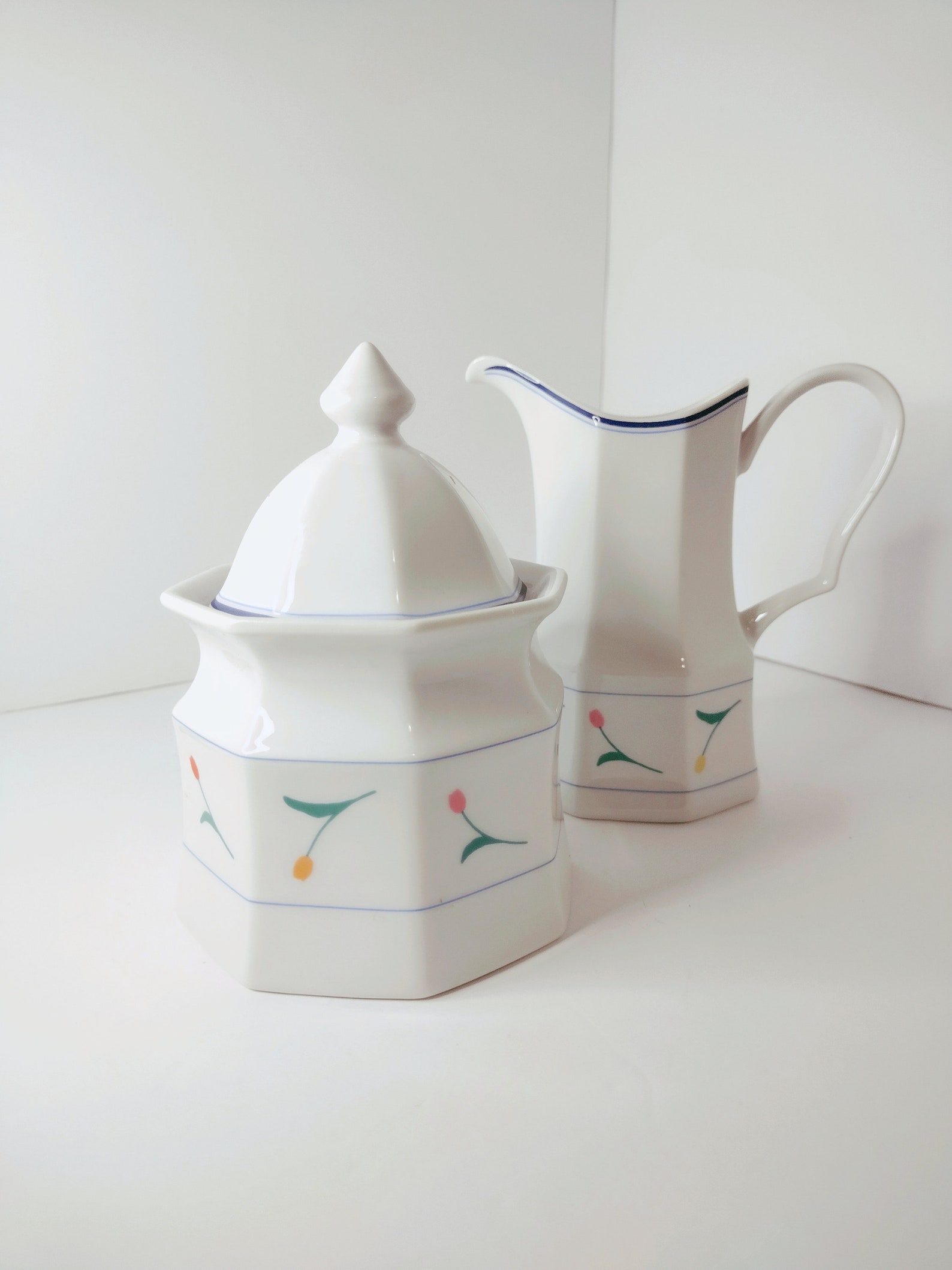 Vintage | Christopher Stuart | Sundance | Fine China | Tulip Design ...