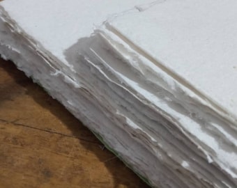 Handgeschöpftes Baumwollpapier, A6, A5, 13x18,5x18 cm weiß gemischte Größen