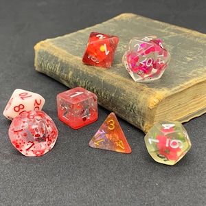 Chaos Dice Full Set - A set that doesn't really match yet still does. [00101130006]