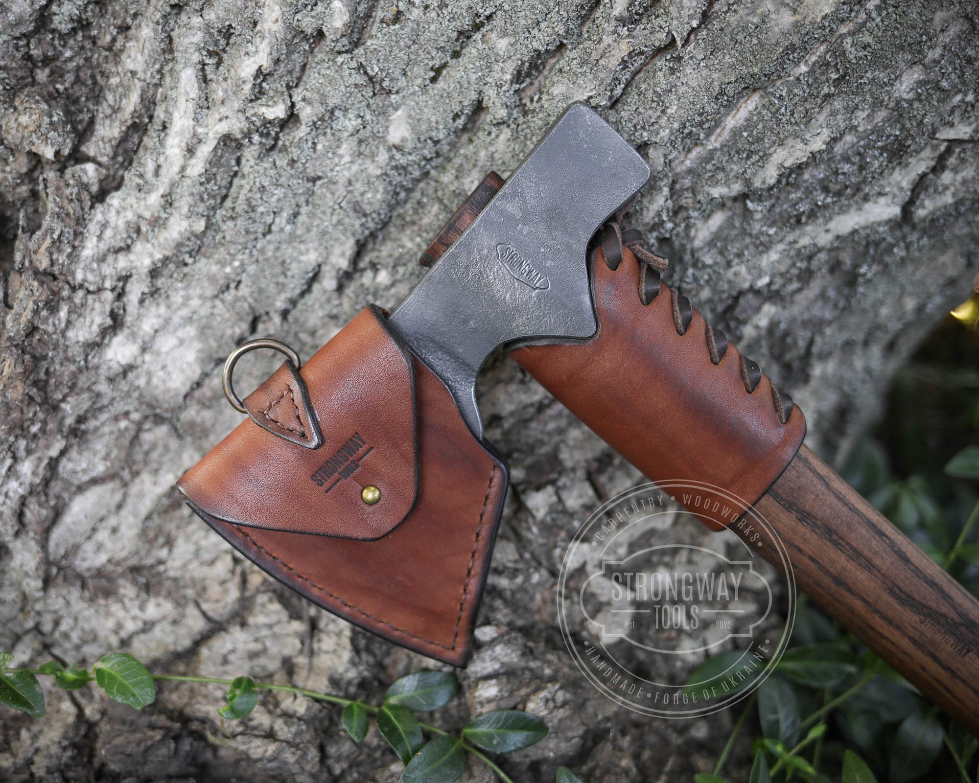 鍛造トマホーク斧：高炭素鋼、レザーシールド、ブッシュクラフト斧