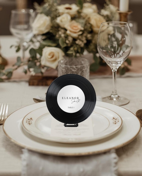 Retro Record Place Cards Wedding, Vintage Vinyl Escort Cards, Personalized Guest Name Cards, Music Theme Seating Chart, Table Cards