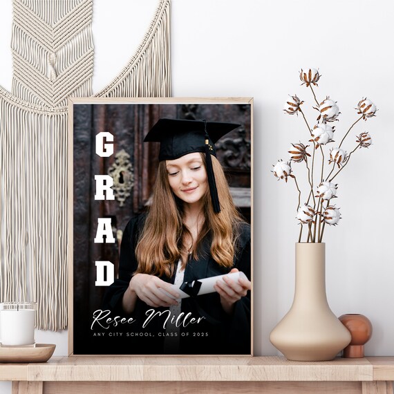 Modern Graduation 2024 Welcome Sign | Congratulations Celebration Poster | Graduation Banner Decor - Personalized Welcome & Congratulations