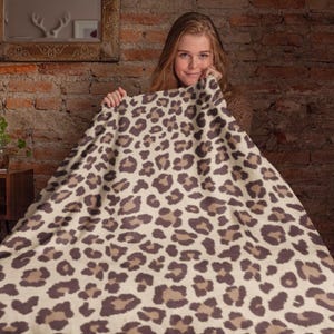 Leopardmönstrad filt, klassisk djurlivsdekor, inflyttningspresent för kvinnor och män, boho djungelsängkläder, elegant överkast, naturdekoration