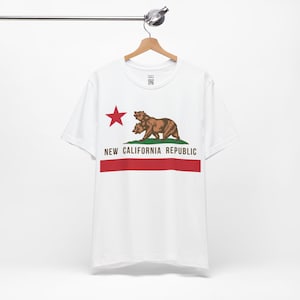 New California Republic Flag T-Shirt for Men Women, NCR Odd Strange Weird Aesthetic T Shirt 2 Headed Bear Tee Unique Gift for Gamer Clothing