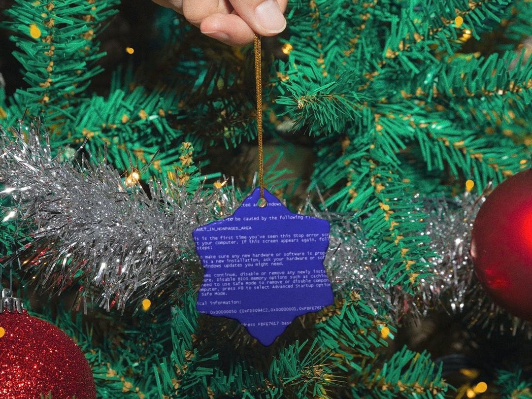 Geeky BSOD Ornament, Nostalgic Tech Unique Christmas Tree Decoration ...