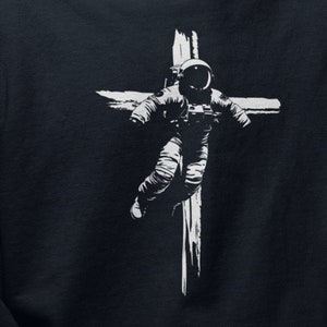 Astronaut Jesus Hoodie NASA Religion Gothic Alt Oversize Hoodie Dark Aesthetic Hooded Sweat Shirt Edgy Trippy Punk Grunge Streetwear Clothes