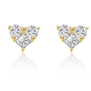 14K solid gold Lab Diamond Stud Earrings /One pair Colorless Diamond Earrings /Star Halo diamond earrings