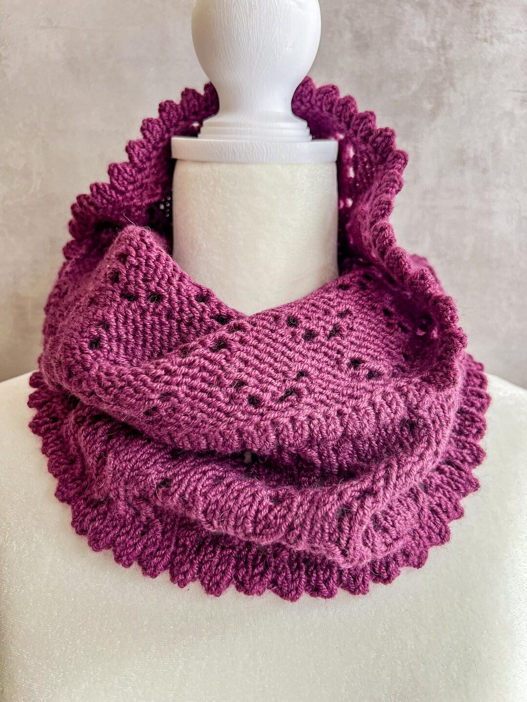 Hand Knit Merino Wool Cowl – Plum Color Luxe Neck Warmer - Etsy