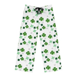 St. Patrick&#39;s Day 4 Leaf Clover Men&#39;s Pajama Pants (AOP)