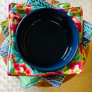 Microwave Bowl Cozy: Reversible Quilted Cotton Hot Pad