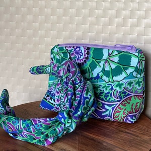 Knotted Headband and Cosmetic Bag Gift Set: Floral Print