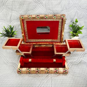 Portagioie in legno dipinto a mano con pavone e specchio / Portagioie indiano foderato in velluto / Regalo artigianale del Rajasthan