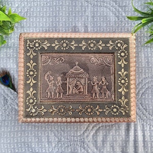 Boîte à bijoux Dolli indienne fabriquée à la main - Un cadeau de mariage exquis et un souvenir personnalisé pour les invités