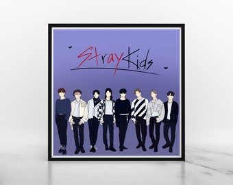 Pode incluir: Uma ilustração digital de uma banda de meninos de K-pop, Stray Kids, em um fundo roxo. Os membros da banda estão em pé em fila, e o nome da banda está escrito em vermelho e preto acima deles.