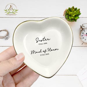 Personalized Maid of Honor Jewelry Dish, Sister Maid of Honor Jewelry Tray, Sister Wedding Gift, Maid of Honor Proposal, Bridal Shower Gift