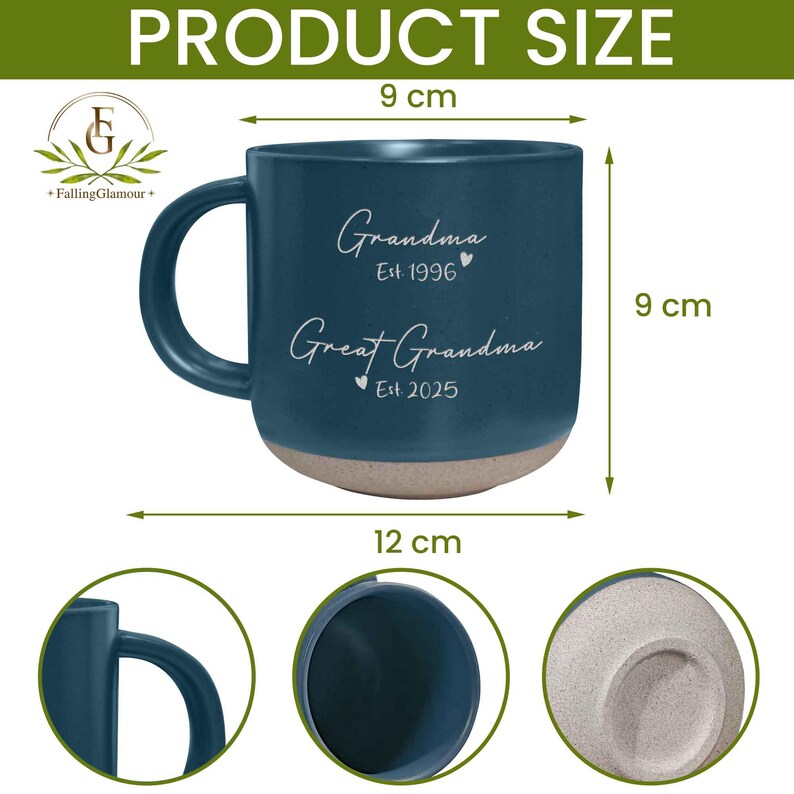 May include: A blue ceramic mug with a white inscription that reads "Grandma Est. 1996" and "Great Grandma Est. 2025". The mug is 9 cm tall and 12 cm wide.