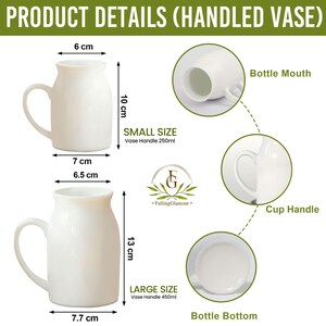 Pu&ograve; includere: Dettagli del prodotto di un vaso bianco con manico. La misura piccola &egrave; alta 10 cm, larga 7 cm e con un diametro di 6 cm. La misura grande &egrave; alta 13 cm, larga 7,7 cm e con un diametro di 6,5 cm. Il vaso ha un manico e un'apertura.