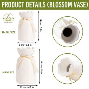 Pu&ograve; includere: Dettagli del prodotto per un vaso Blossom bianco. Il piccolo vaso &egrave; alto 14 cm e largo 9 cm. Il vaso grande &egrave; alto 20 cm e largo 11 cm. Entrambi i vasi hanno una parte superiore a forma di petalo e sono legati con un nastro.